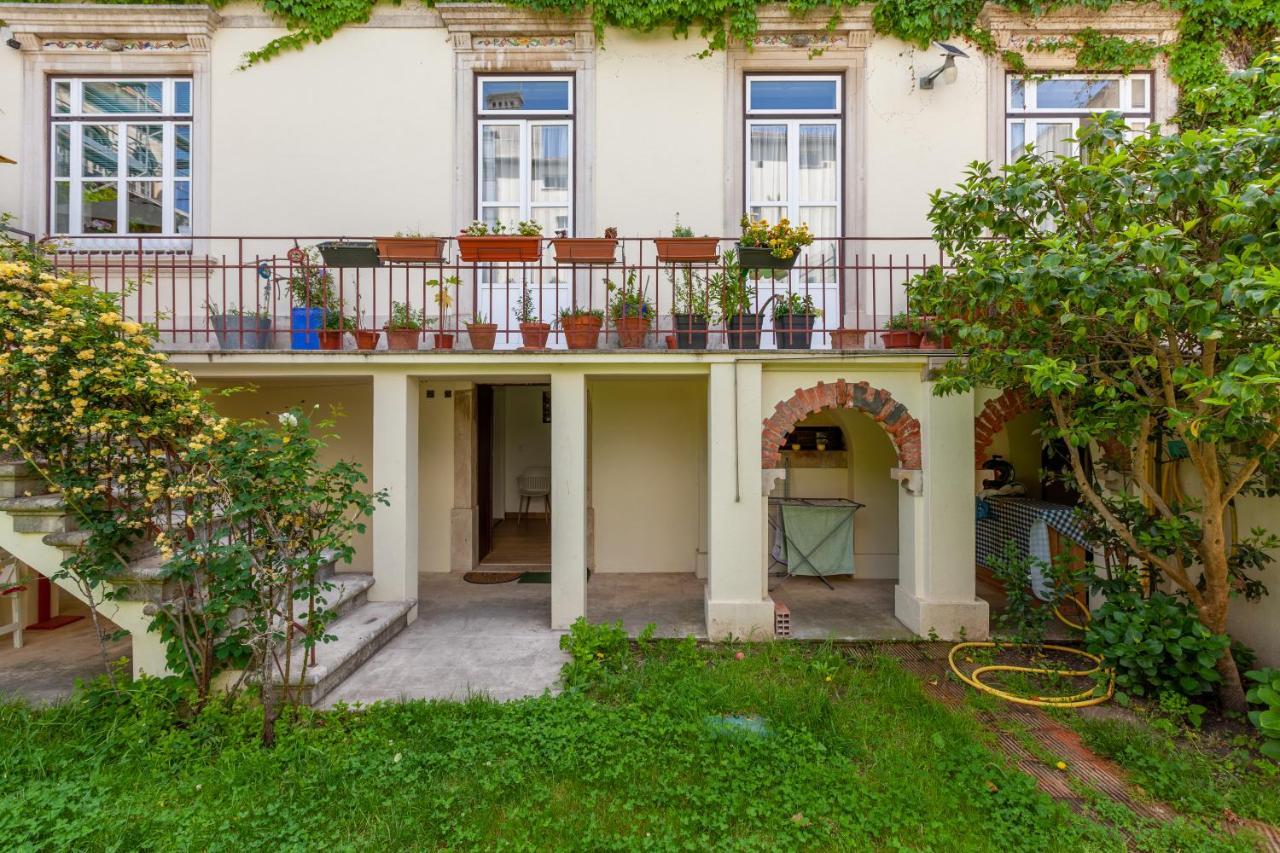 Sky Accommodations Studio Коимбра Екстериор снимка