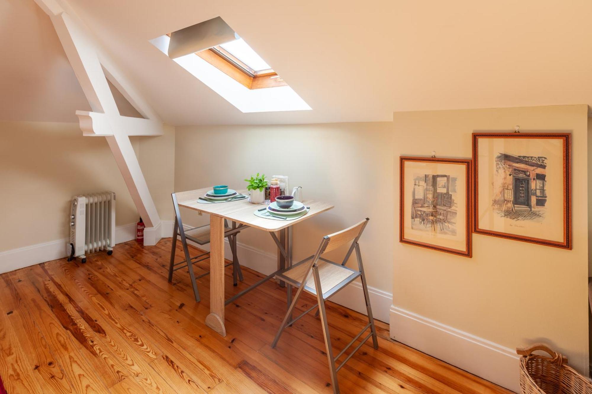 Sky Accommodations Studio Коимбра Екстериор снимка