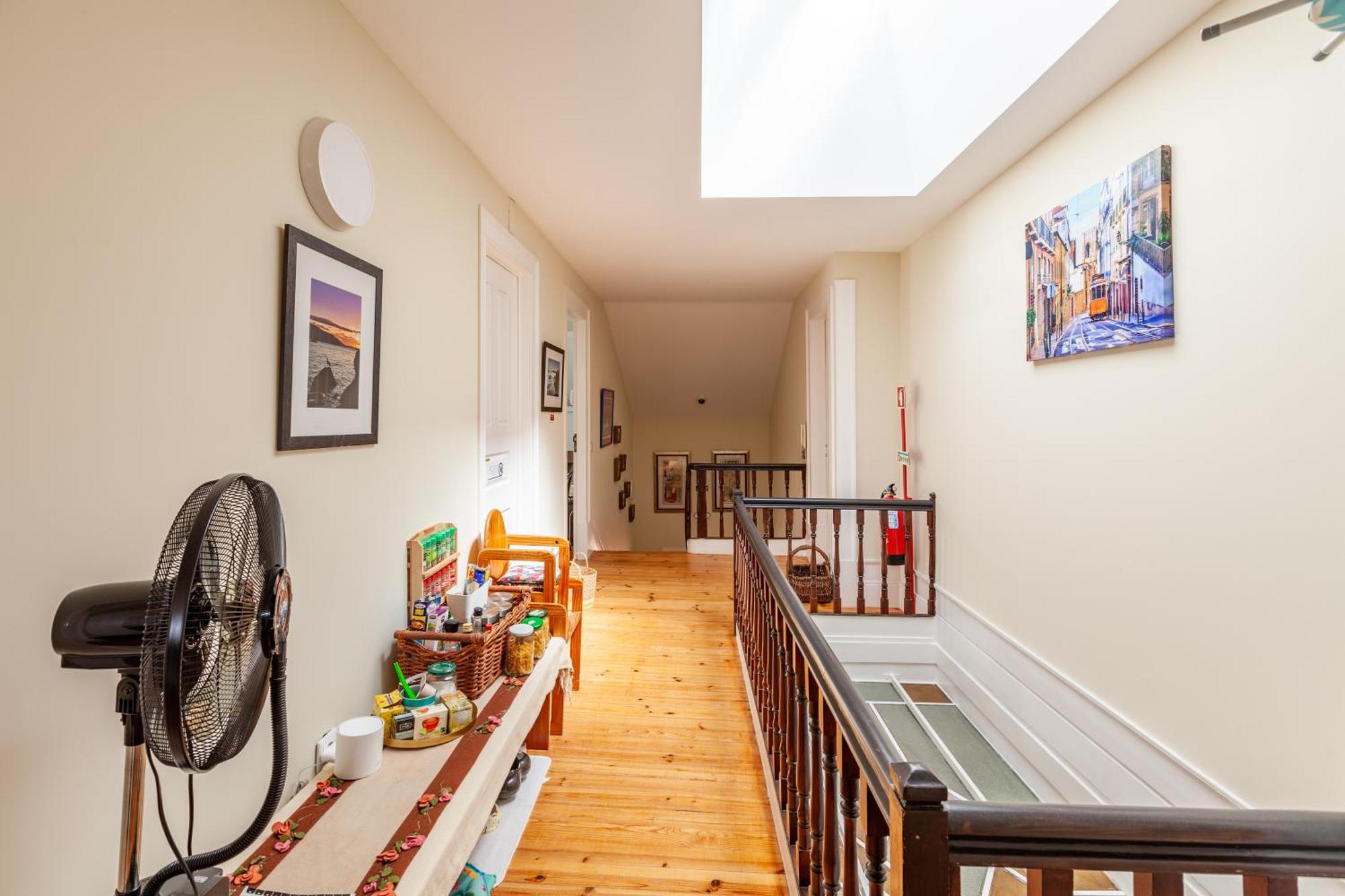 Sky Accommodations Studio Коимбра Екстериор снимка